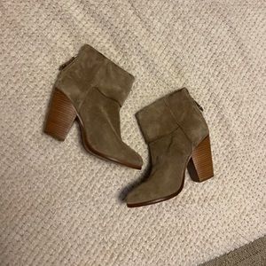 Rag & Bone Classic Newbury Camel Suede Bootie Size 40